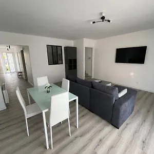 Maison Detente De 100 M2 Uniquement Couple-famille-travailleurs Villeparisis